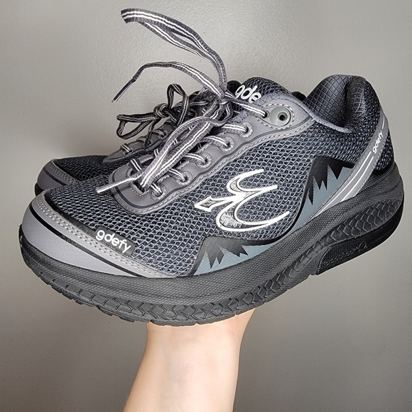 GDefy Shoes Womens Gdefy Gravity Defyer Mighty Walk Sneakers Size
